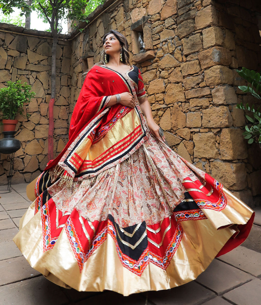 Dress Code Rups Explore exquisite Indian craftsmanship and timeless elegance at Rup's ...